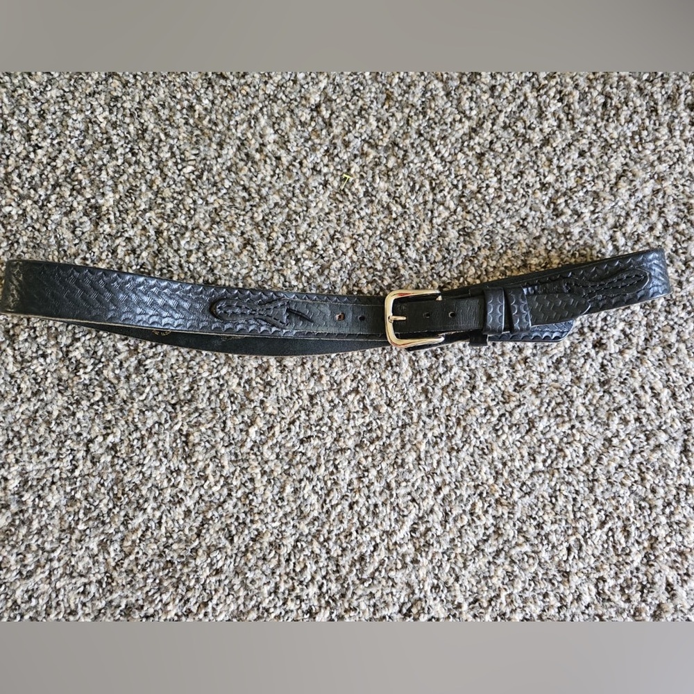 Boston leather Black Textured Leather Belt with Silver-Tone Buckle
